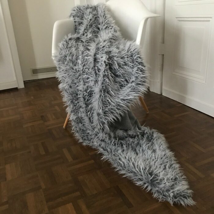 Flokati grey, Kunstfell-Plaid, Rückseite Wool-Cashmere grey