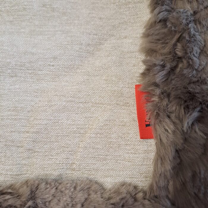 Awassi taupe Plaid mit Chenille – Bild 2