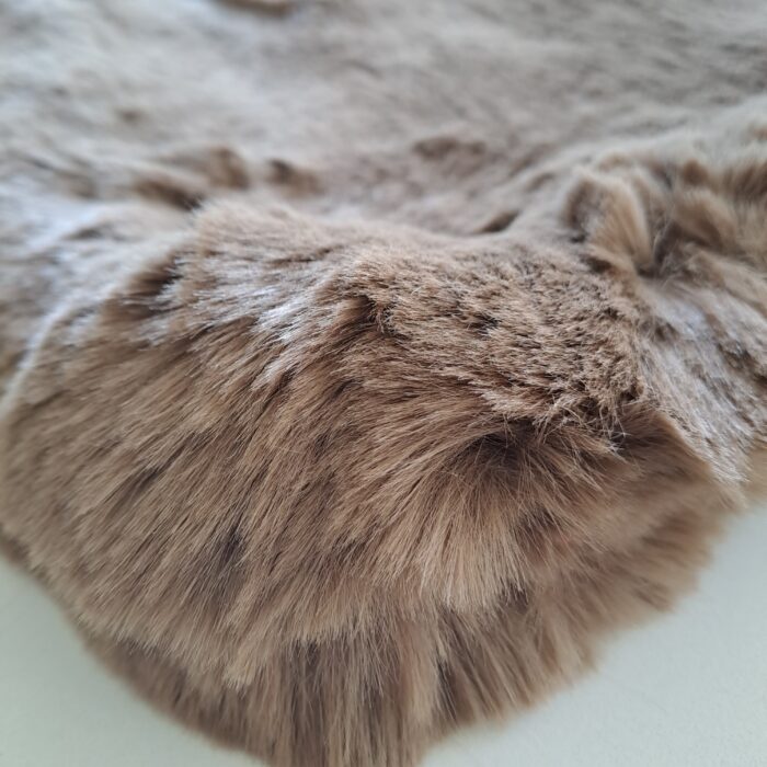 Puma nougat, Kunstfell-Kissenhüllen, verschiedene Größen, Auslaufmodell – Bild 3
