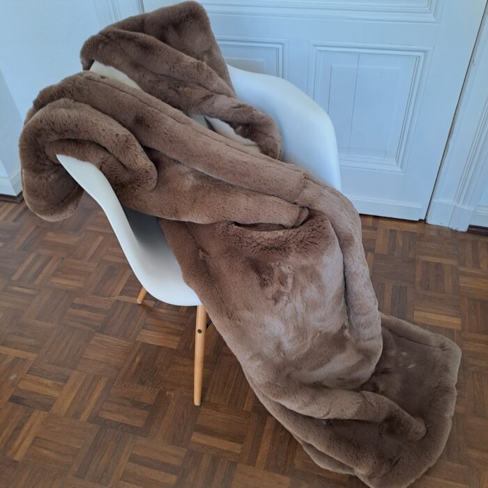 Puma nougat, Kunstfell-Plaid, Rückseite Wool-Cashmere cream, Auslaufmodell