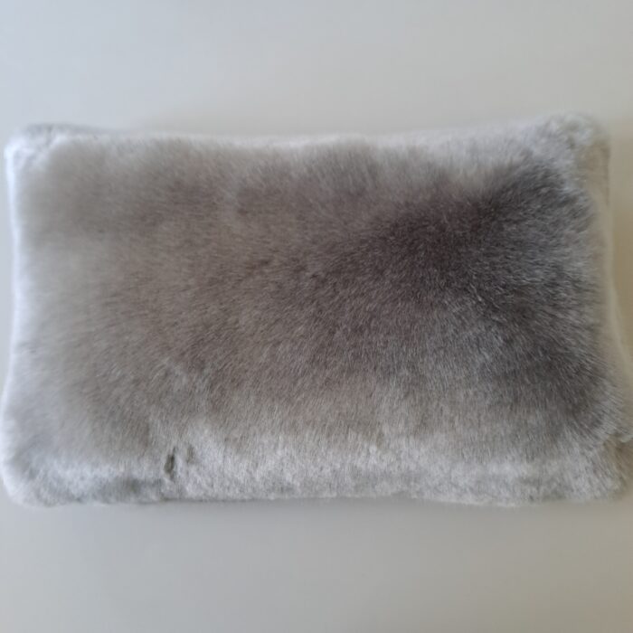 Seal mocca, Kunstfell-Kissenhülle, 30x50cm, Auslaufmodell