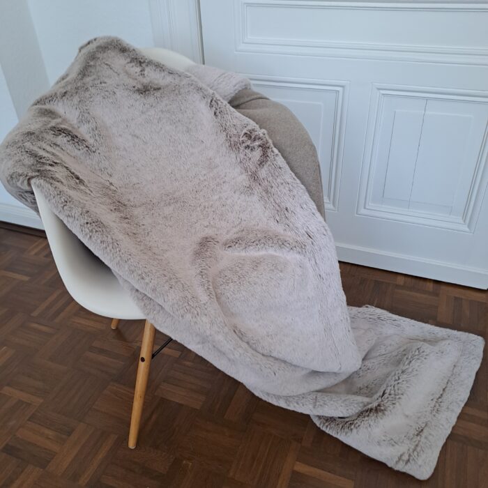 Puma brown, Kunstfell-Plaid, Rückseite Wool-Cashmere kitt, Auslaufmodell