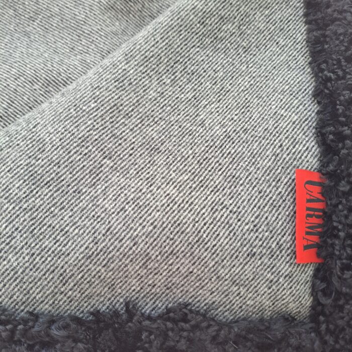 Alpaka black Plaid – Bild 2