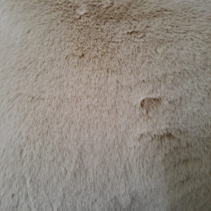 Kanin cream, Kunstfell-Kissenhüllen, verschiedene Größen, Auslaufmodell – Bild 5