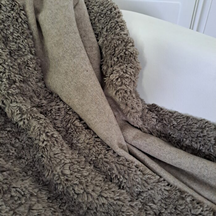 Merino schlamm, Patchwork-Plaid, Rückseite Wool-Cashmere kitt – Bild 2
