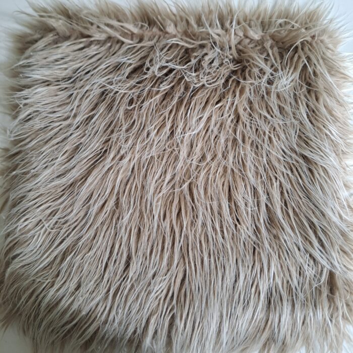 Yeti beige, Kunstfell-Kissenhüllen, 40x40cm, Auslaufmodell
