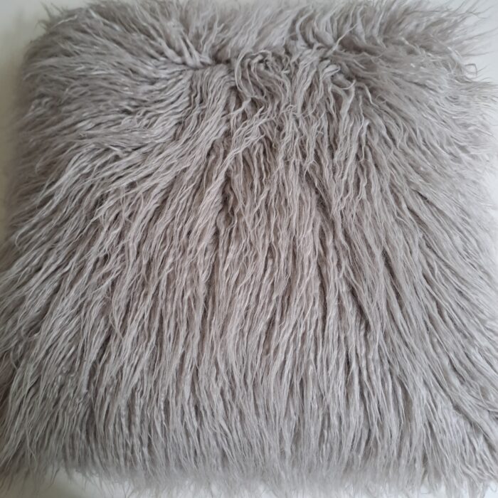 Yeti silver, Kunstfell-Kissenhüllen, verschiedene Größen, Auslaufmodell